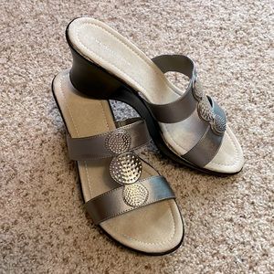 Predictions wedge sandals with silver straps. Size 10.